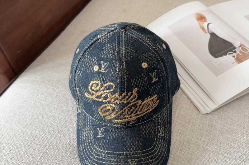 Replica LV Hat 021101