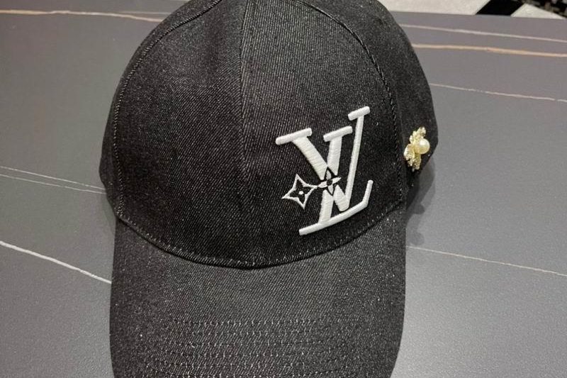 Replica LV Hat 021002