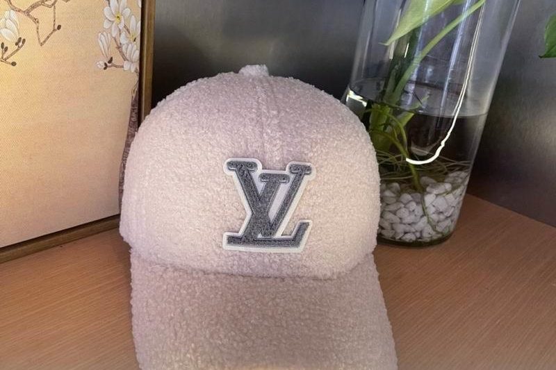 Replica LV Hat 010601
