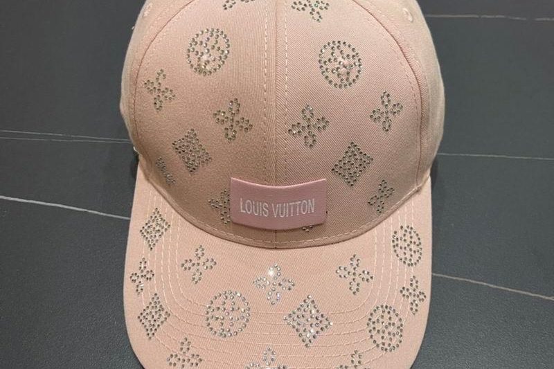 Replica LV cap 122803