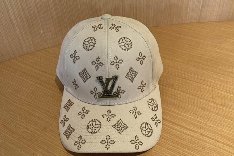 Replica LV cap 121407
