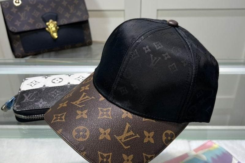 Replica LV cap dx13
