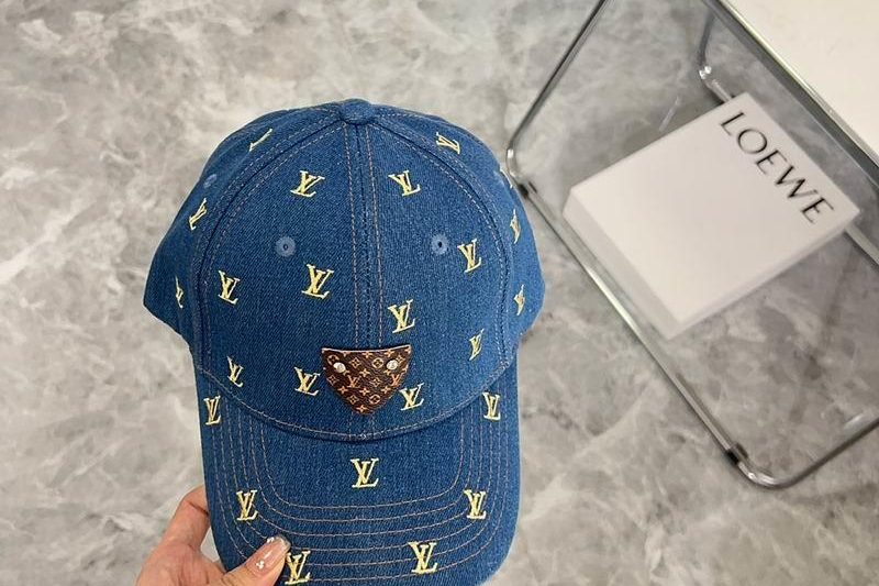Replica LV cap 082605