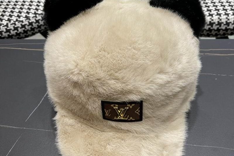 Replica LV cap 081004