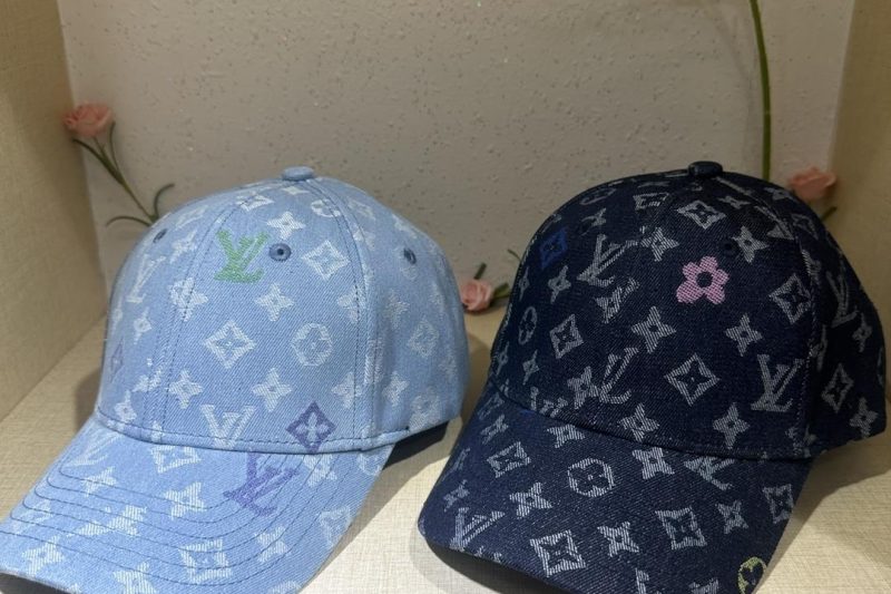 Replica LV cap 080204