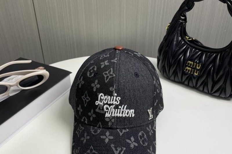 Replica LV cap dx95