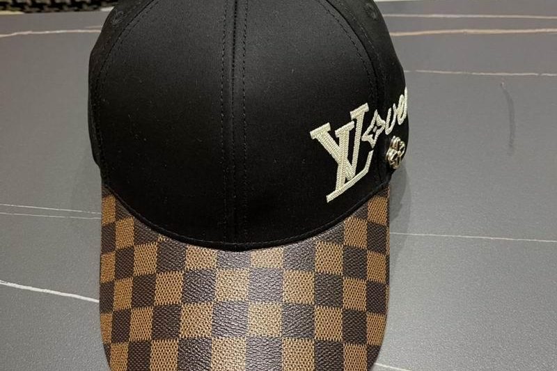 Replica LV cap 072204