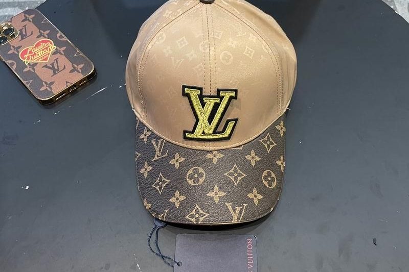 Replica LV cap 050714