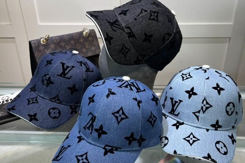 Replica LV cap 042807