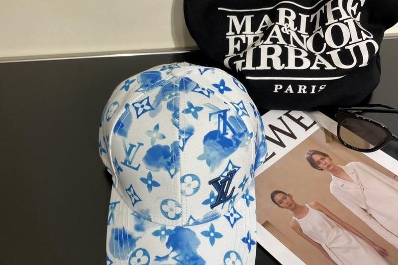 Replica LV cap 042804