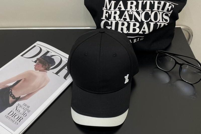 Replica LV cap 042801