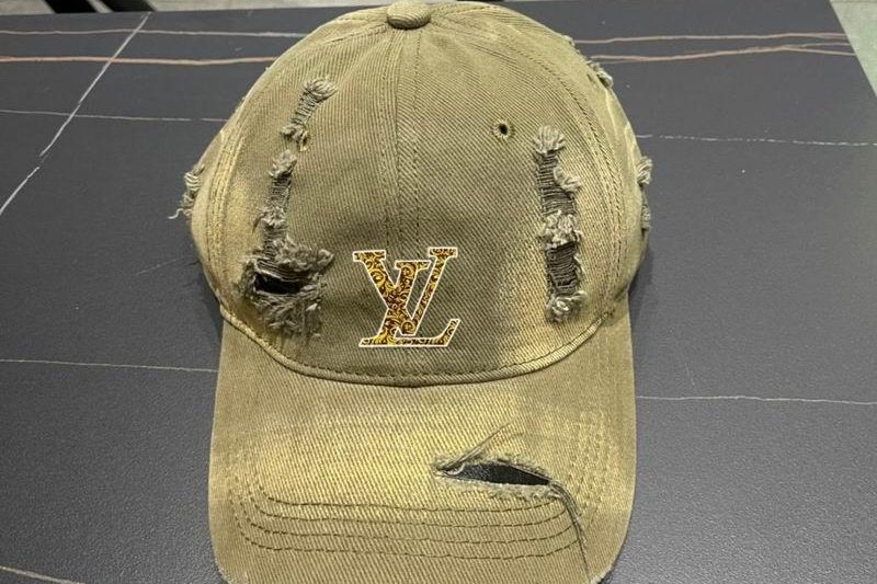 Replica LV cap 042708