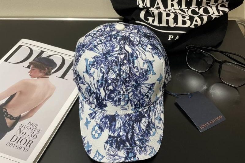 Replica LV cap dx07