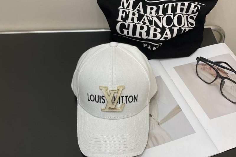 Replica LV cap 041701