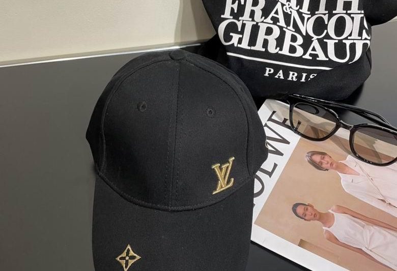 Replica LV Cap dxn16