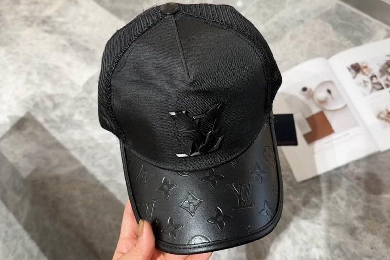 Replica LV cap 122123