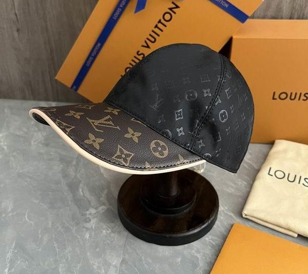 Replica LV Hat dx10