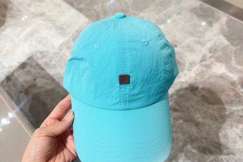 Replica Acne cap 042701