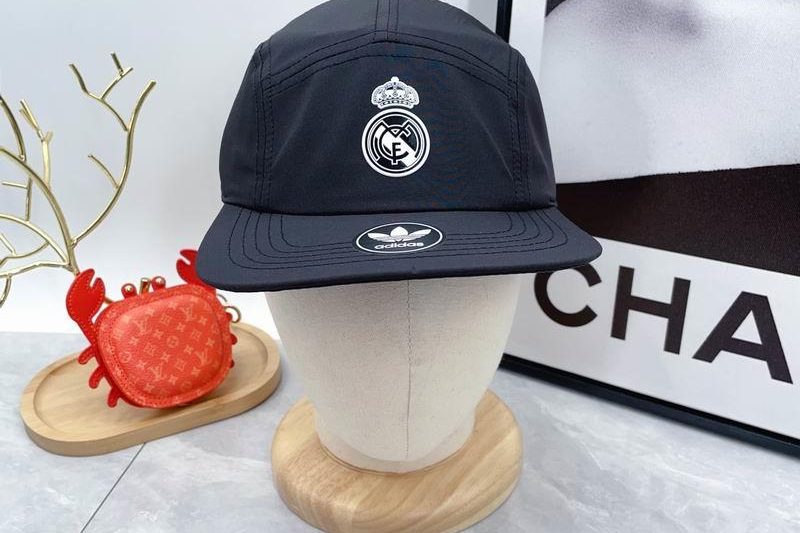 Replica Adidas cap dx04