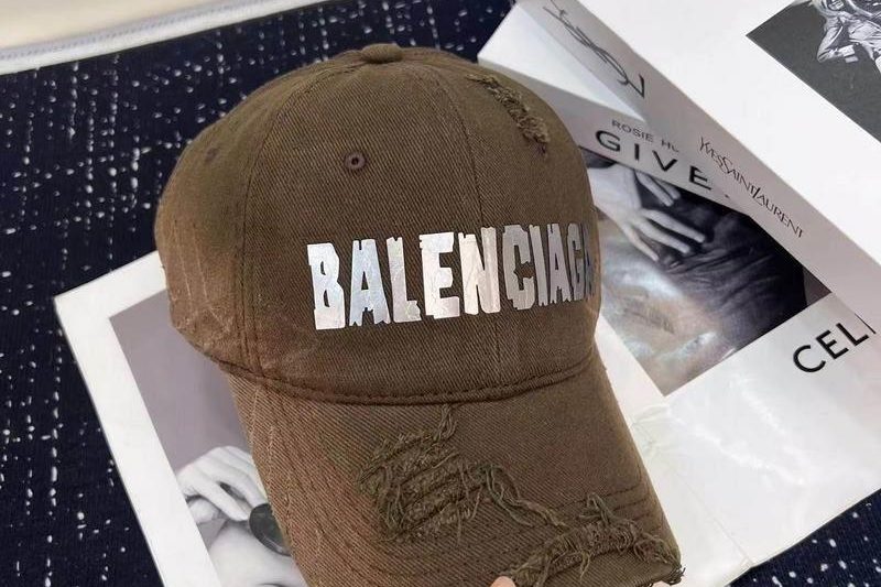 Replica Balenciaga cap hm10