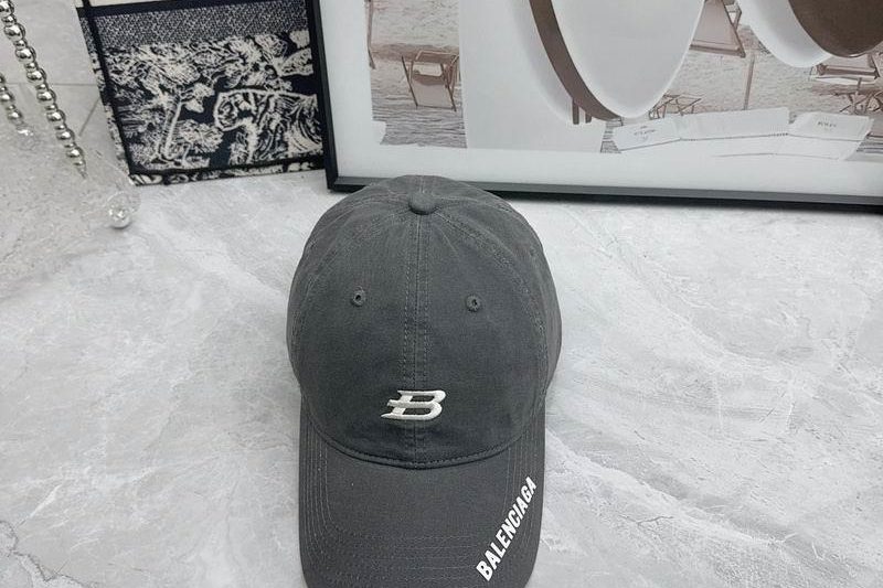 Replica Balenciaga cap hm04