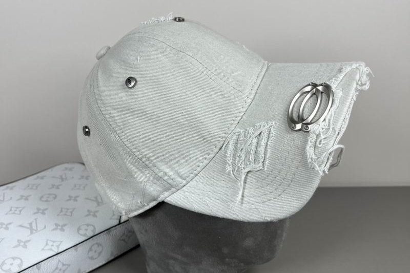 Replica Balenciaga cap dx40