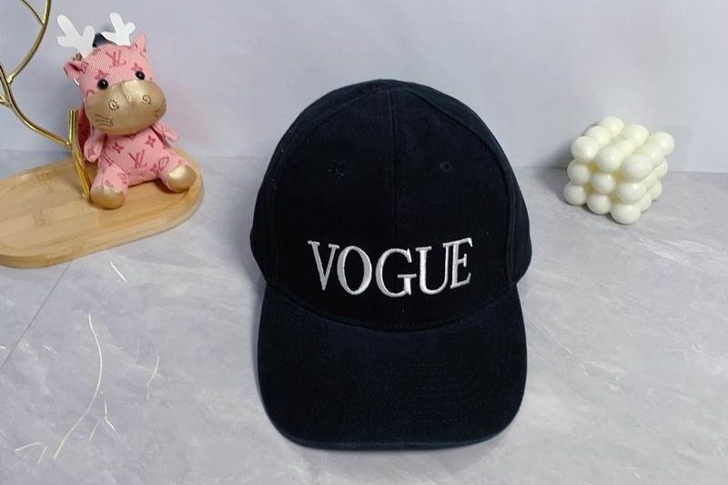 Replica Balenciaga X Vogue cap dx92