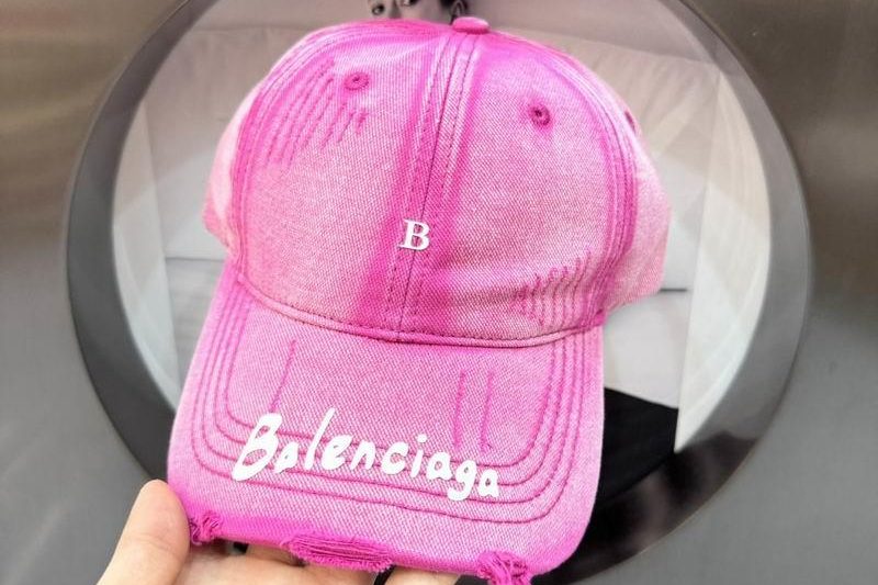 Replica Balenciaga Cap hm40