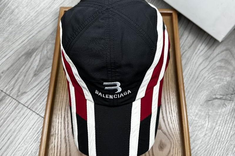Replica Balenciaga Cap hm44