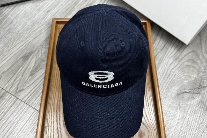 Replica Balenciaga Cap hm43