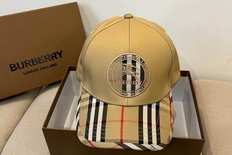 Replica Burberry cap dx12