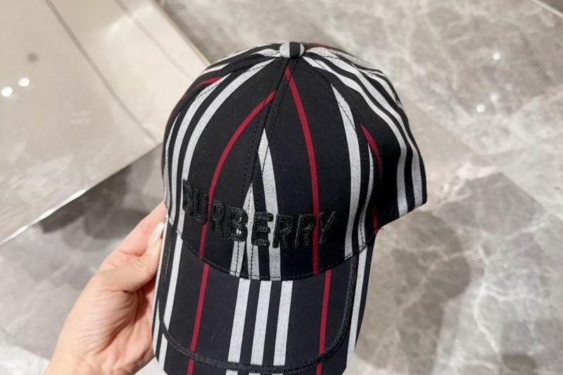 Replica Burberry cap dx53