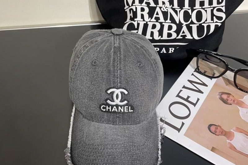 Replica Chanel cap 083004