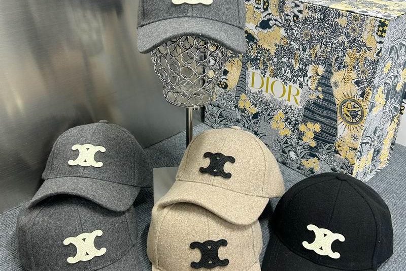 Replica Celine cap dx114