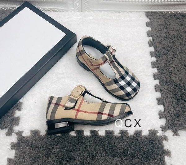 Replica Burbrerry sz26-35CX417