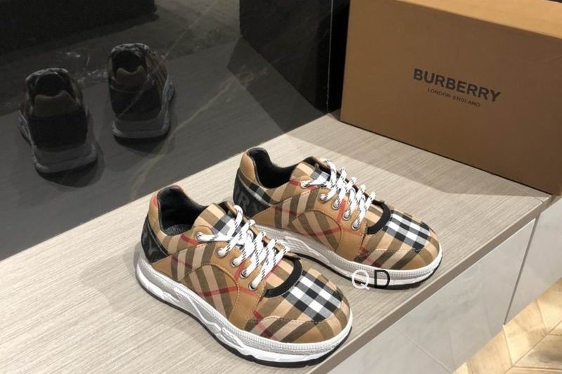 Replica Burbrerry sz26-35 MM415