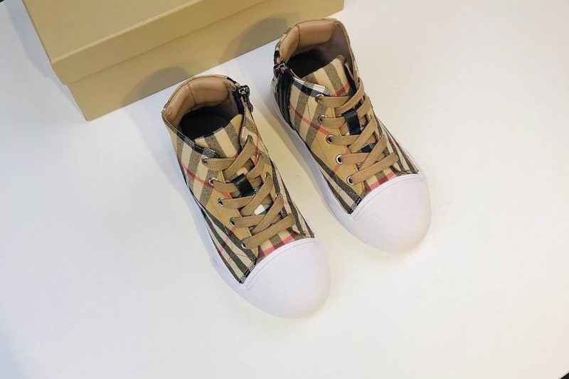 Replica Burbrerry sz26-35MM0410