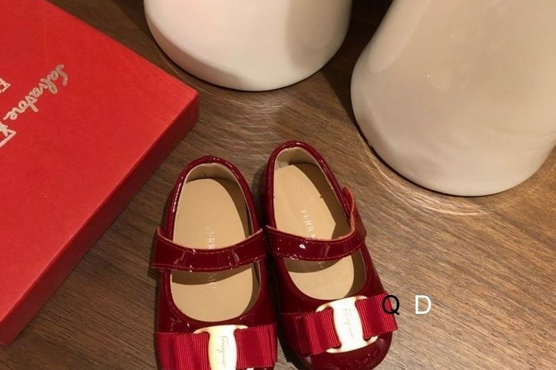 Replica Ferragamo sz14-19 3C MMD1101