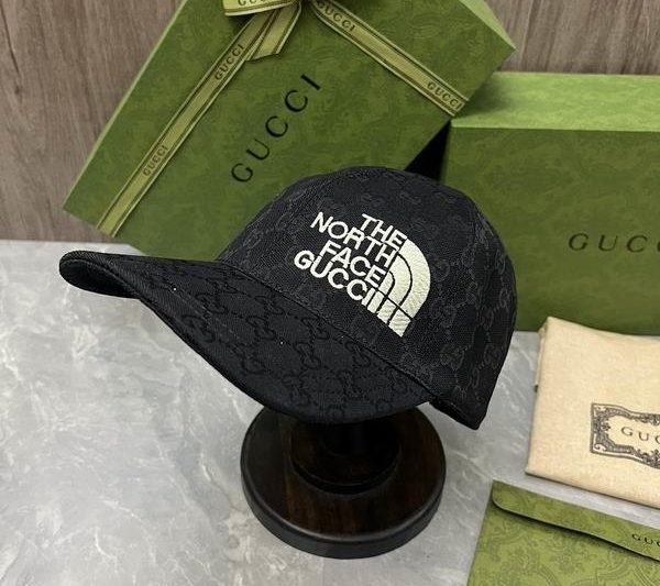 Replica Gucci X The North Face cap dx02