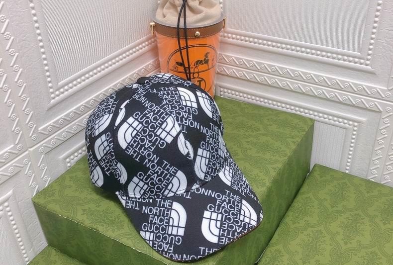 Replica Gucci X Northface cap 032419