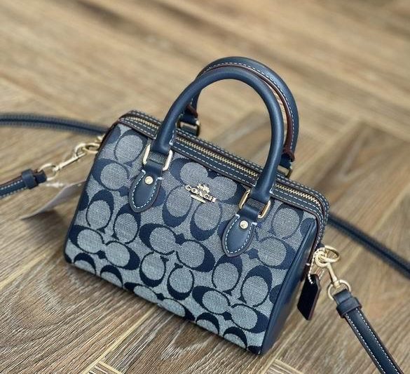 Replica Coach Bags CH370 JH