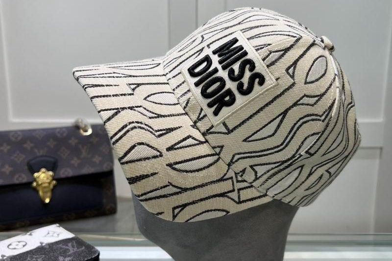 Replica Dior cap dx68