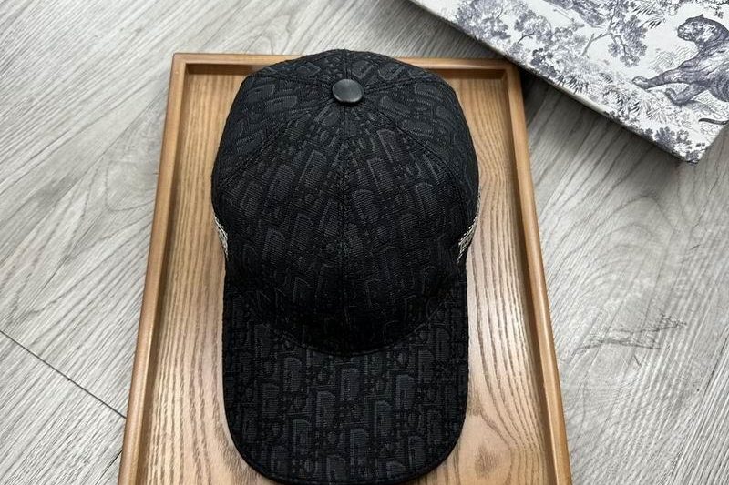 Replica Dior cap dx07