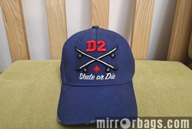 Replica DSQ Cap y 62