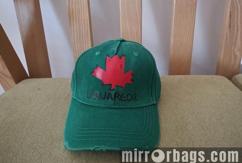 Replica DSQ Cap y 35