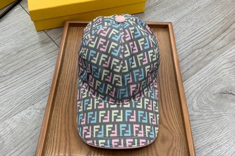 Replica Fendi cap dx105