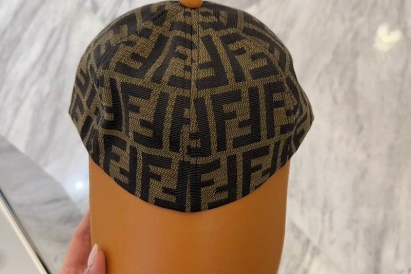 Replica Fendi cap dx71