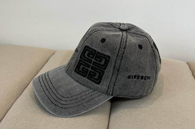 Replica Givenchy Hat dx10