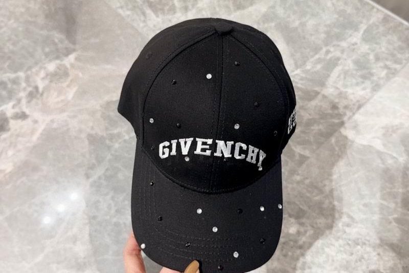 Replica Givenchy Hat dx01
