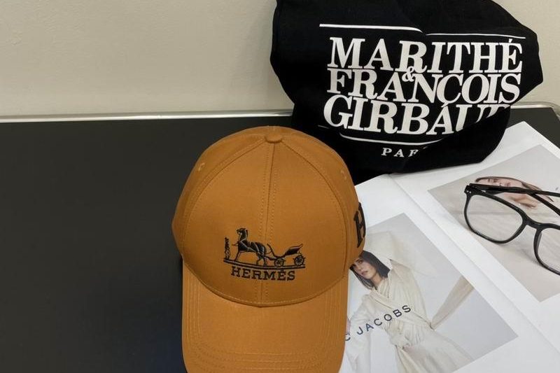 Replica Hermes cap dx10